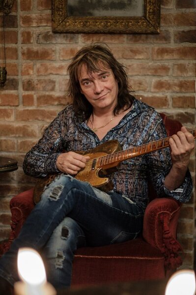 <b>Costello Hautamäki</b>